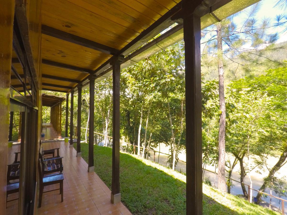 Oasis The Traveler Hostel ลังกิน ภายนอก รูปภาพ