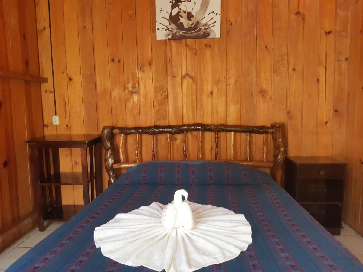 Oasis The Traveler Hostel ลังกิน ภายนอก รูปภาพ